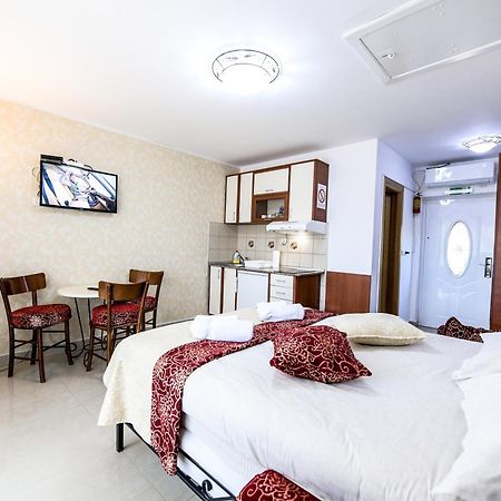 Suncani Breg Apartments Vrdnik Oda fotoğraf
