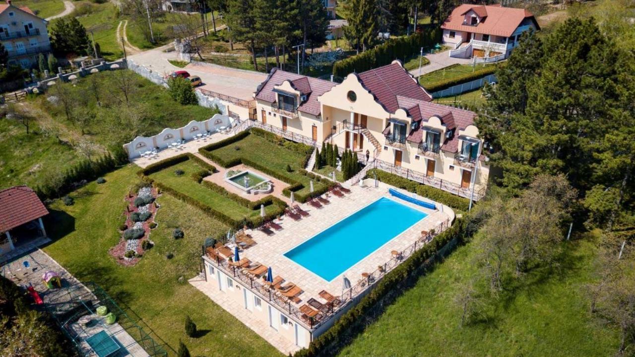 Suncani Breg Apartments Vrdnik Dış mekan fotoğraf