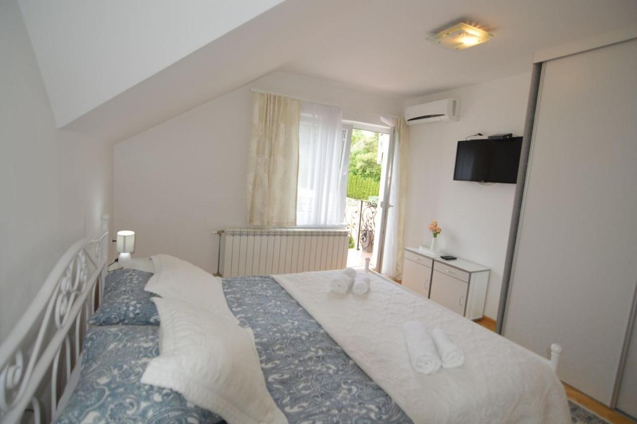 Suncani Breg Apartments Vrdnik Dış mekan fotoğraf