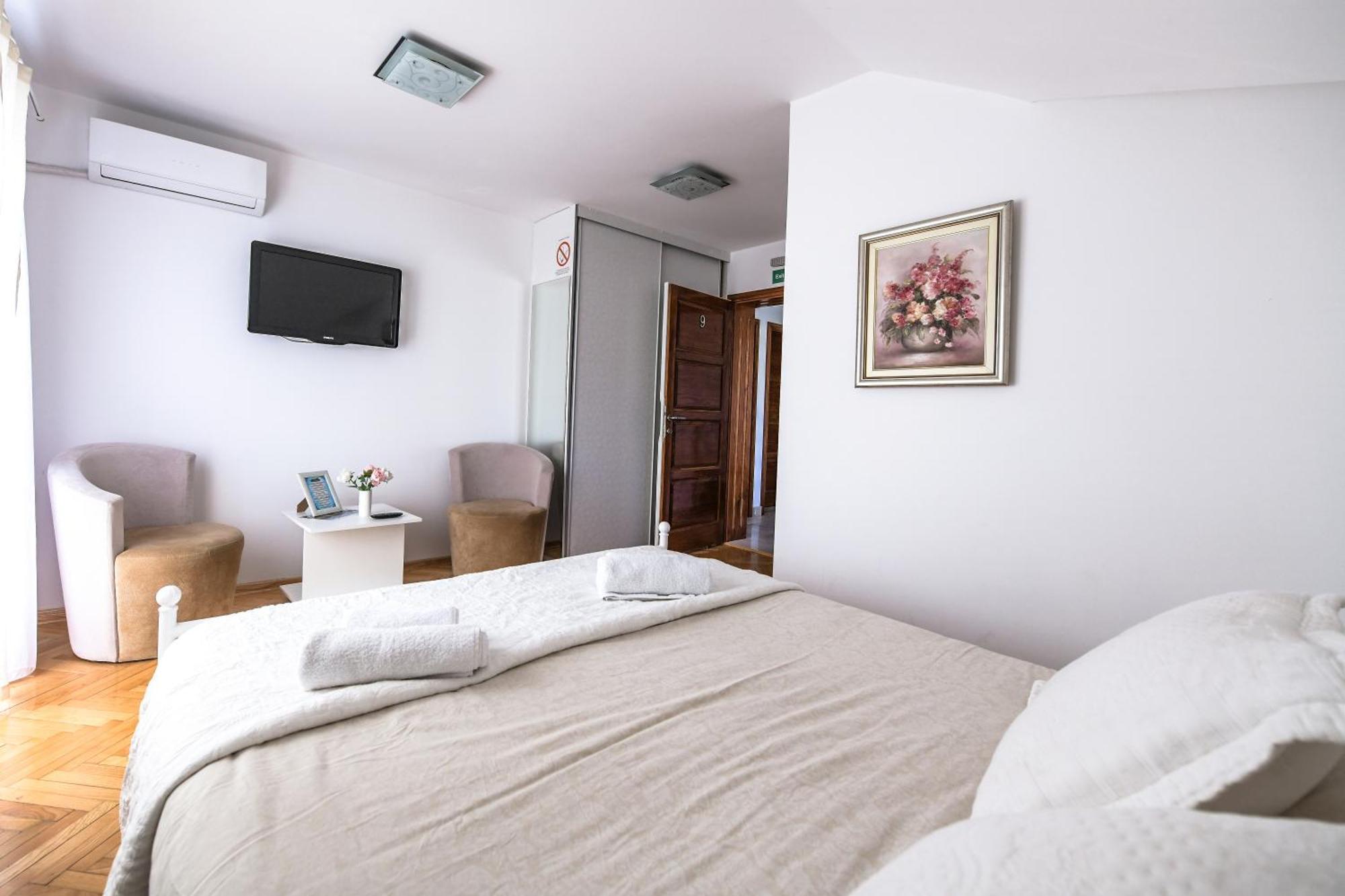 Suncani Breg Apartments Vrdnik Oda fotoğraf