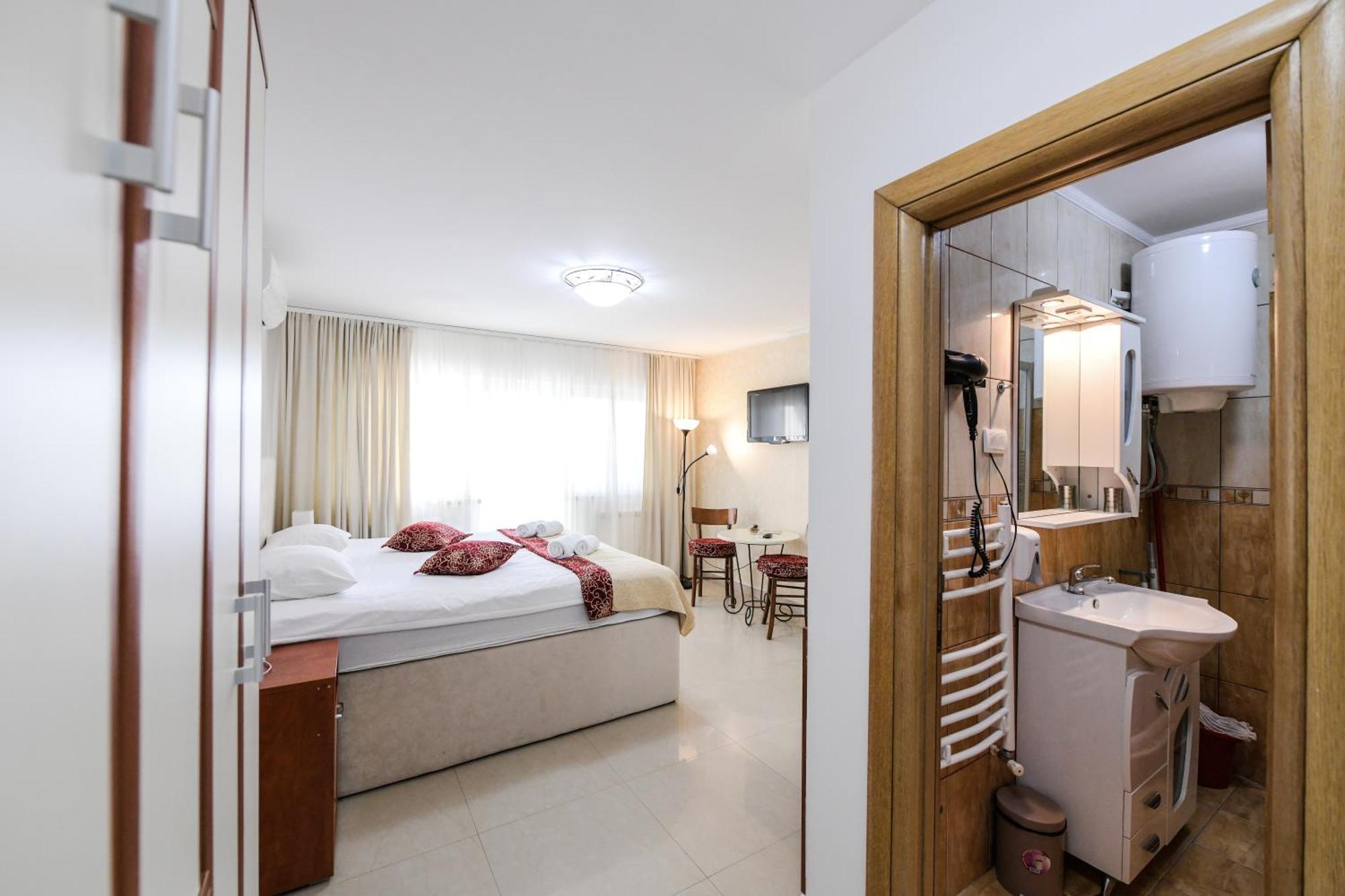 Suncani Breg Apartments Vrdnik Oda fotoğraf